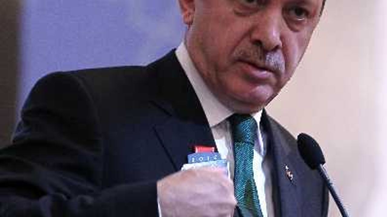 Başbakan Erdoğan: Kuvvetler ayrılığı önümüze engel olarak dikiliyor