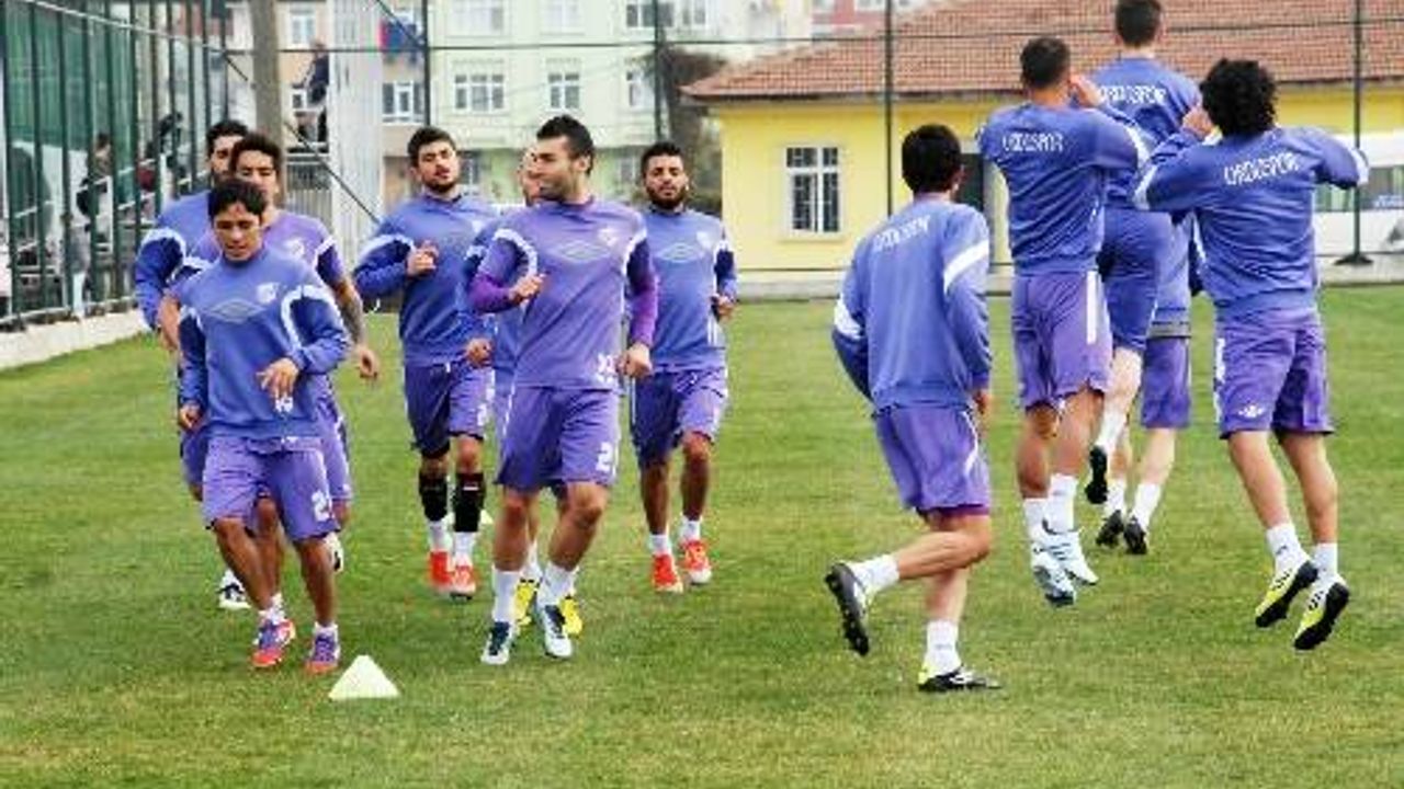 Orduspor Mersin engelini aşarak üst sıraları hedefliyor