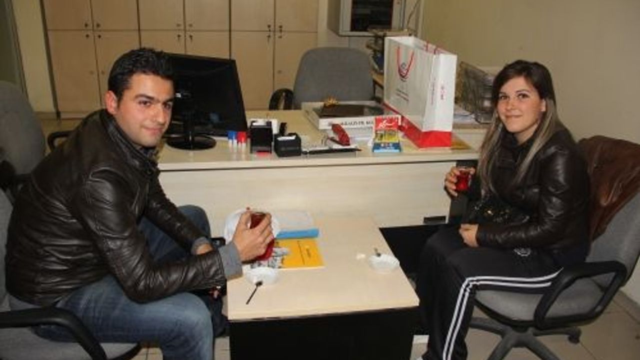PTT, 173'üncü müşterisine önce altın, sonra çay ikram etti