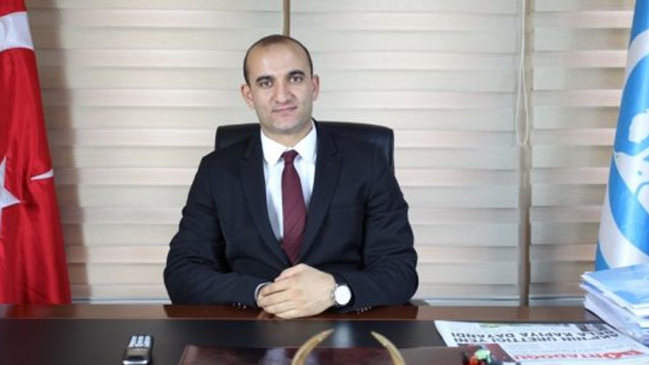 “Ruh hastası kişilik, bugünkü manzaranın mimarı olmaktan gururlu mudur?“