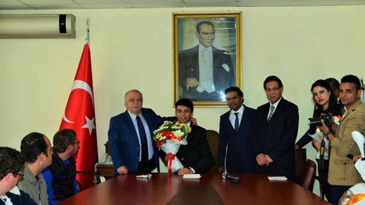 Vali Şentürk: Kırşehir'de bin 650 engelliye evde bakım yardımı yapılıyor