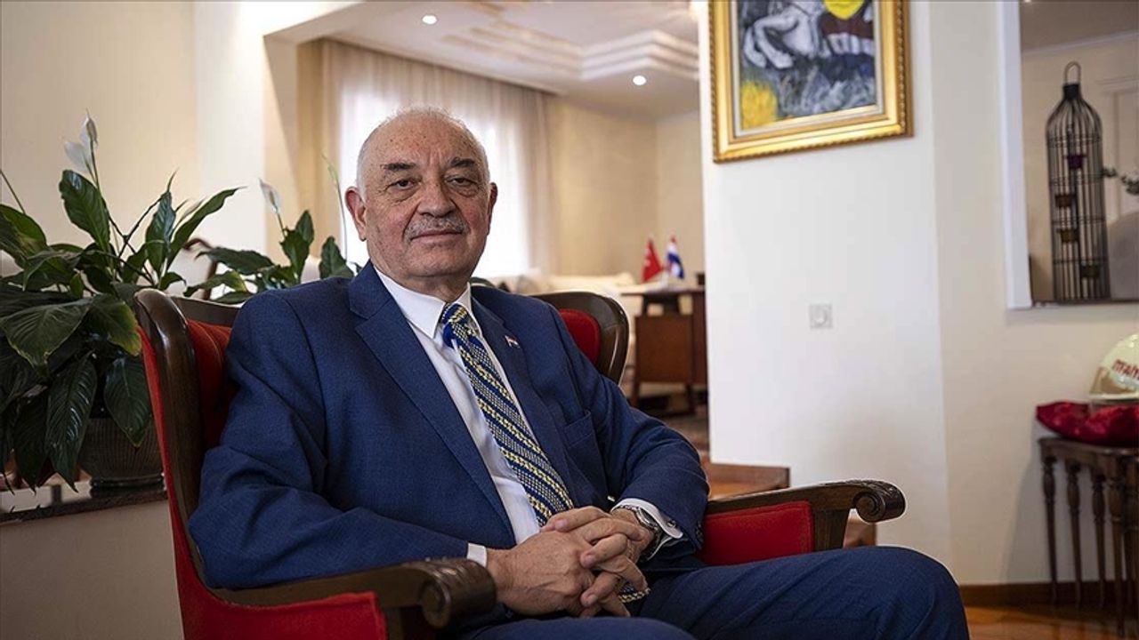 Paraguay'ın Ankara Büyükelçisi Ceferino Valdez ve eşi Türkçe öğrendi