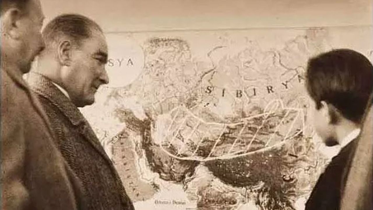 Atatürk ve mu kıtası - Türklerin kökeni