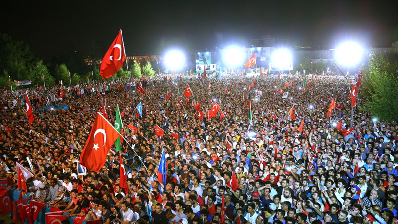 Türk milletine çağrımdır!