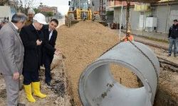 Adana'da yağmur suyu tahliye sistemi çalışmaları sürüyor