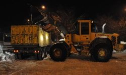 Ağrı'da kar temizleme çalışmaları gece-gündüz sürüyor