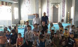 Edirne Ülkü Ocakları Bayram Öncesi Kur'an Kursu Öğrencilerini Ziyaret Etti