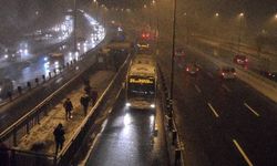 İstanbul'da kar yağışı akşam da devam etti