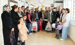 Medical Park Samsun Hastanesi'ndeki lösemili çocuklara arkadaş ziyareti
