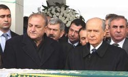MHP'li Oktay Vural'ın Annesi Toprağa Verildi