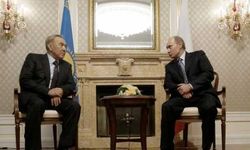 Putin’den Nazarbayev’e başsağlığı