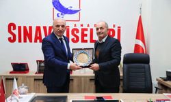 Ümraniye Belediye Başkanı İsmet Yıldırım’dan Sınav Anadolu Lisesine ziyaret