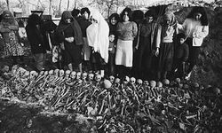 “Madem Anadolu topraklarından göçen 1.5 milyon ermeni katledilmiş, o zaman bu insanların toplu mezarları nerede?!.."