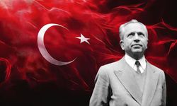 Bir Bayrağın Gölgesinde Yükselen Adam