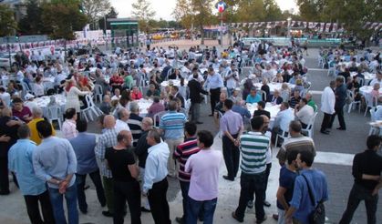 Mhp Kadıköy İftar Yemeği