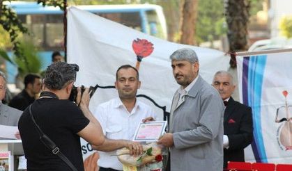 19. Ekmek ödüllü şiir yarışmasında dereceye girenler ödüllerini aldı