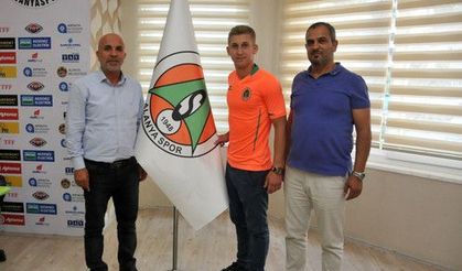 Alanyaspor’a Ukraynalı sol bek