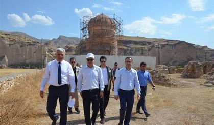 Batman Valisi Deniz, Hasankey’i ziyaret etti