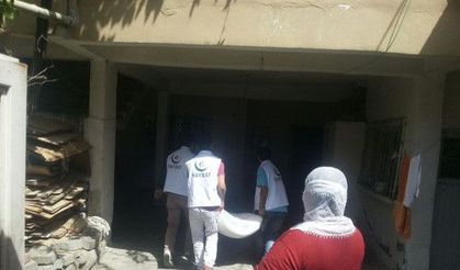 Batman’a göç edenlere ve yetimlere yardım dağıtıldı