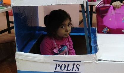 Minikler trafik kurallarını yaşayarak öğreniyor