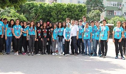 Öğrenciler, atık malzemelerle yaptıkları eserleri sergiledi