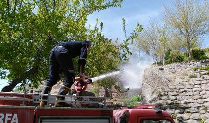 Saman pazarında yangın çıktı