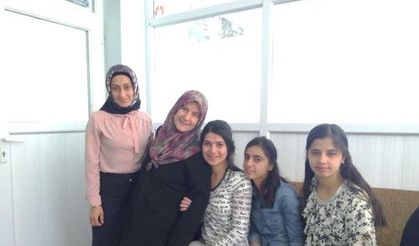 Siirt İHH'dan terör mağduru kız çocuklara moral etkinliği