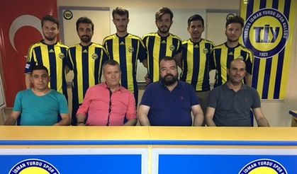 Tarsus İdmanyurdu 6 futbolcuyla masaya oturdu