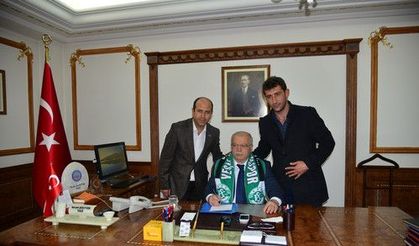 Vali Şentürk: Yeşil Kırşehirspor daha iyi yerlere gelecek