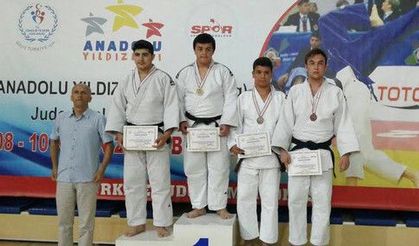 Vanlı judocular Bilecik’ten üçüncülük madalyaları ile döndü