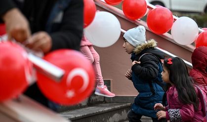 Depremin vurduğu 4 ilde eğitime başlandı