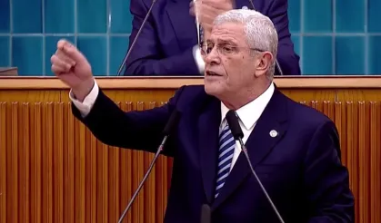 Dervişoğlu’ndan Erdoğan’a: “Türkiye Cumhuriyeti Devleti’nin Cumhurbaşkanı’nı başkalarının karşısında diz çöktürmemek içi
