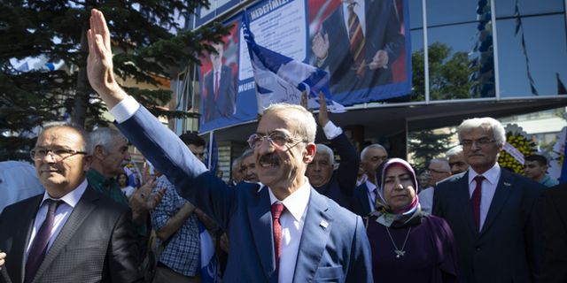 Millet Partisi Genel Merkezi yeni binasına taşındı