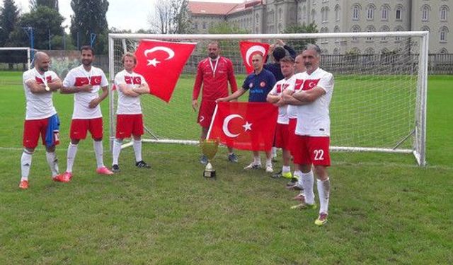 Çavuşoğlu, Türkiye'ye 1 altın ve 1 gümüş madalya kazandırdı
