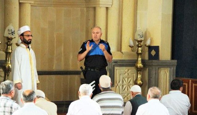 Polis, cami cemaatine telefon dolandırıcılığı uyarısı yaptı