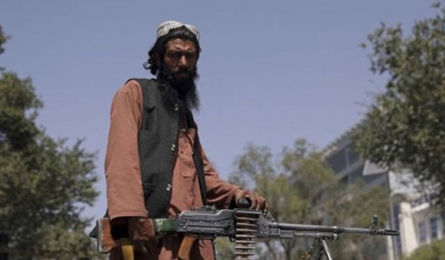 Taliban'dan dünya ülkelerine çağrı: Afganistan'ın iç işlerine karışmayınl