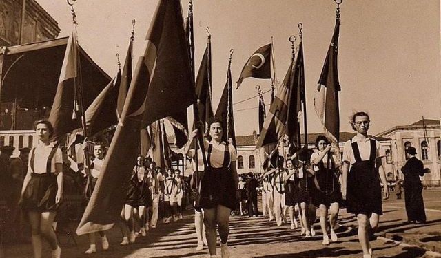19 Mayıs üzerine düşünmek!