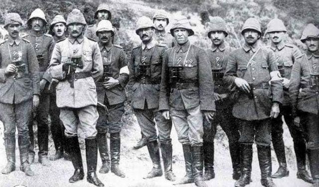 Çanakkale Kara Savaşları (25 nisan - 20 aralık 1915)