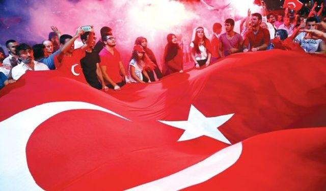 Muhafazakârlık-milliyetçilik ve çağdaşçı sekülerlik kapanında Türkiye