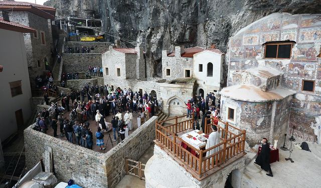 Lozan’ı ezen Sümela ayininin iptaline ilişkin tepkiler çiğ gibi büyüyor!