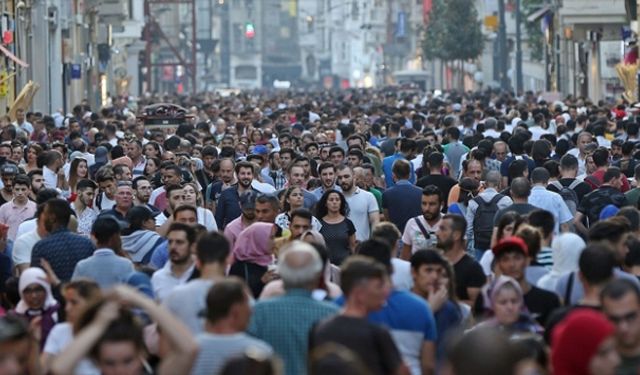 Vahim bir sorun: Nüfusumuz azalma eğilimine girdi