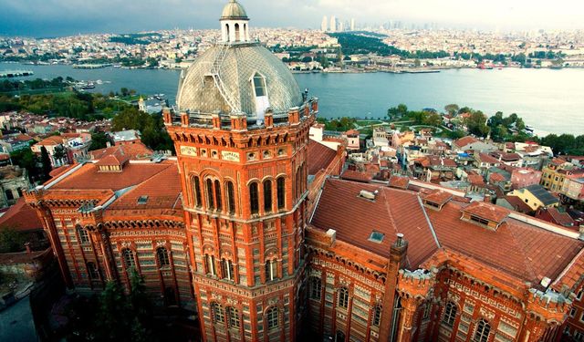 Fener Rum Kilisesi’ne vatandaşlardan hukuki tepki