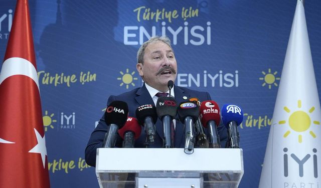 Mehmet Tolga Akalın İYİ Parti'den İstifa Etti