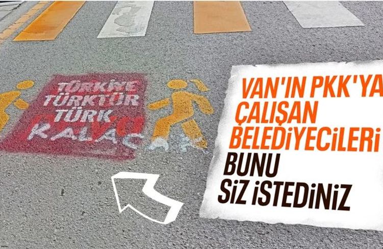 Van'da Kürtçe trafik uyarılarının üzerine 'Türkiye Türk’tür, Türk kalacak' yazıldı