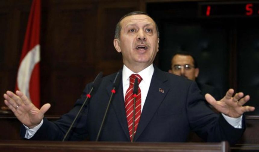 2- İLK DEFA ekonomi büyürken işsizlik arttı.