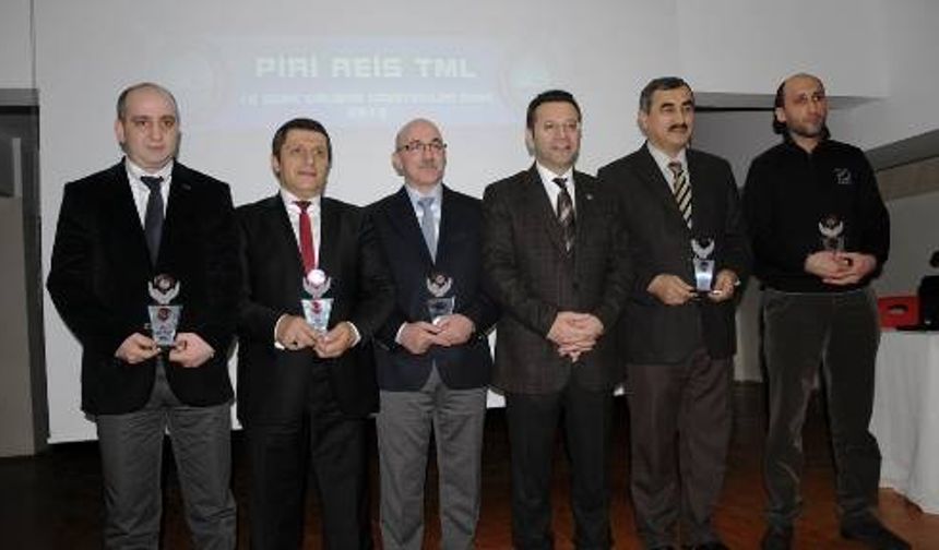 Samsun'da başarılı gazeteciler ödüllendirildi