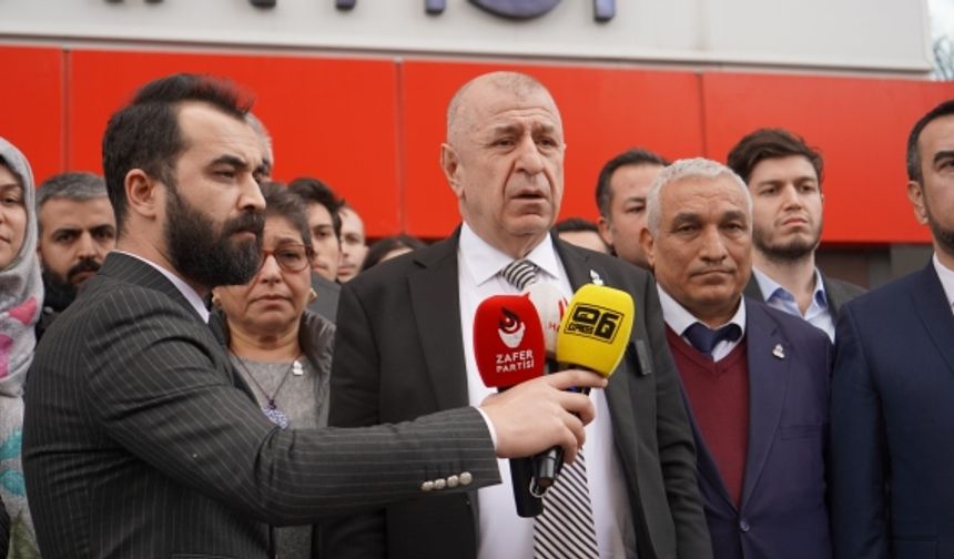 Ümit Özdağ, Tutuklu Gazeteci Ve Türk Milliyetçilerinin Tahliyesi Üzerine Basın Açıklaması Yaptı.