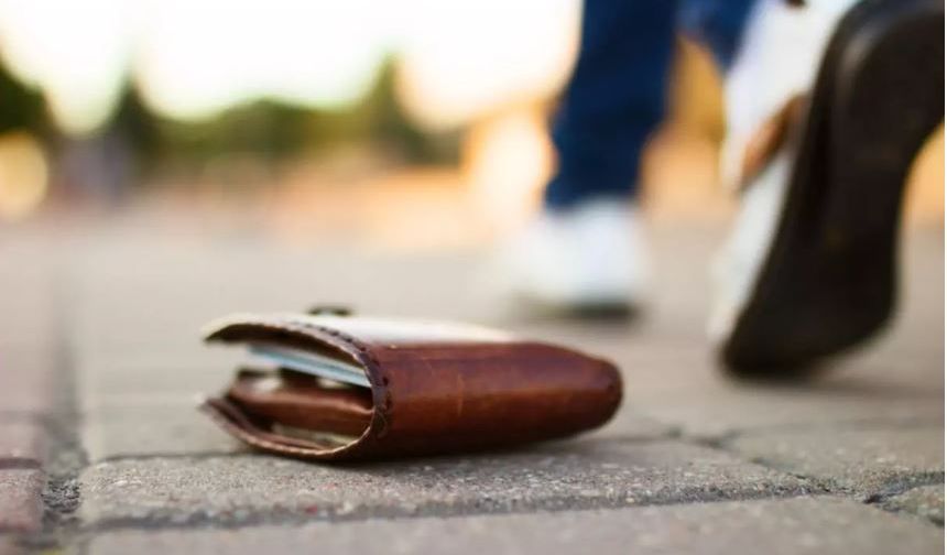 Greenwich Üniversitesi’nden Küresel Dürüstlük Testi: Kayıp Cüzdan Deneyi Sonuçlandı