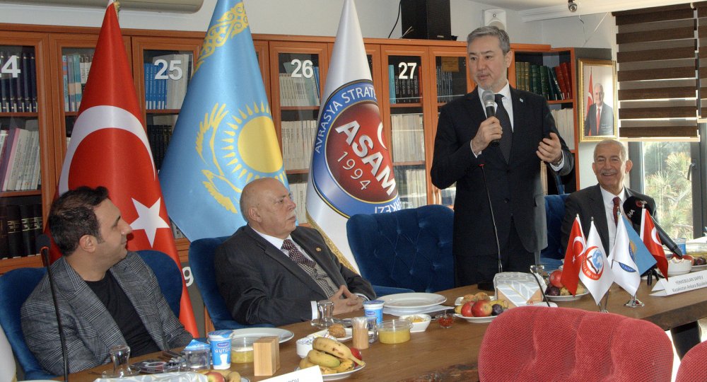 Kazakistan Büyükelçisi Sapiev4